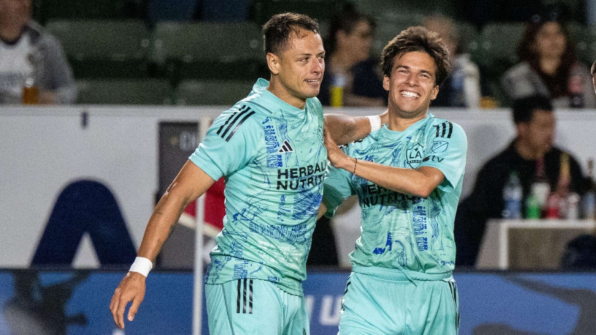 击扳平比分 击扳平比分